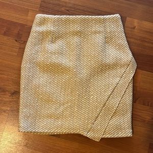 Tweed skirt